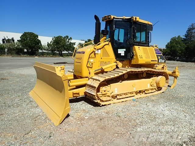 Komatsu D61EX-24 履带式推土机