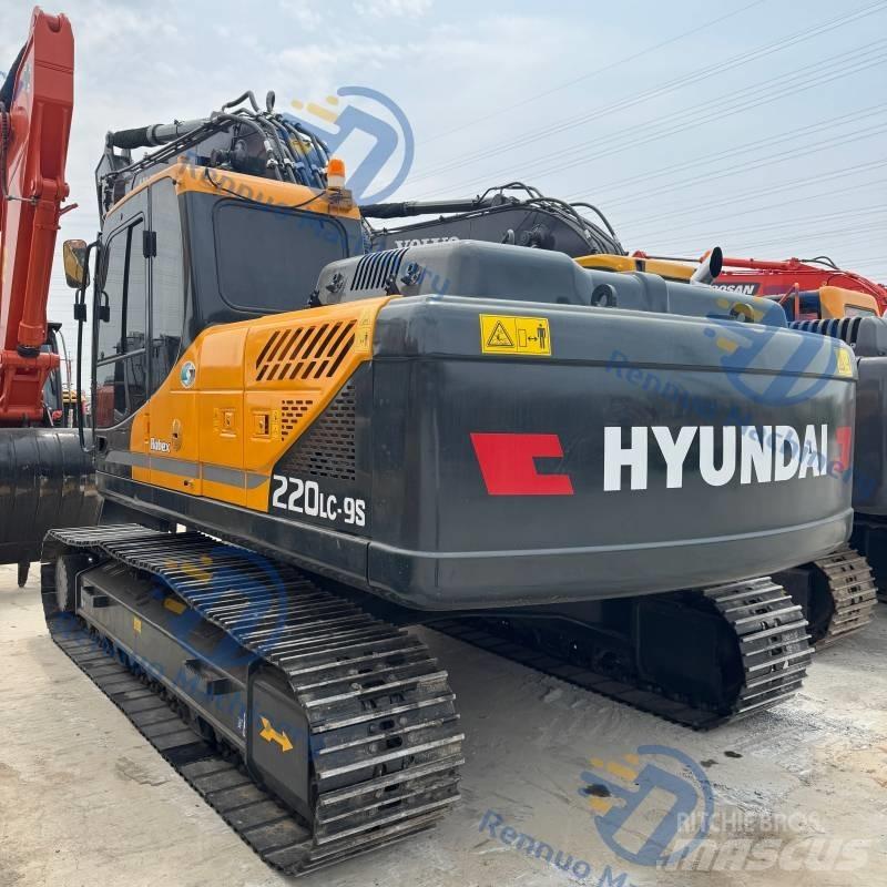 Hyundai R220-9S 履带挖掘机