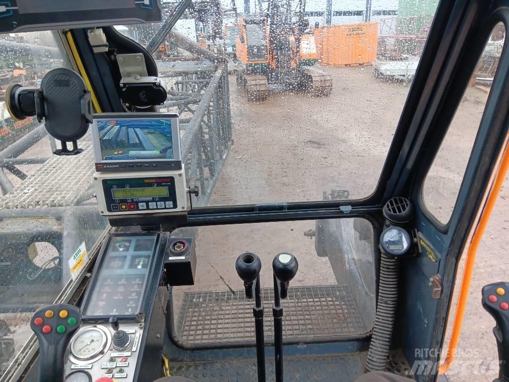 Hitachi KH 230-3 履带起重机