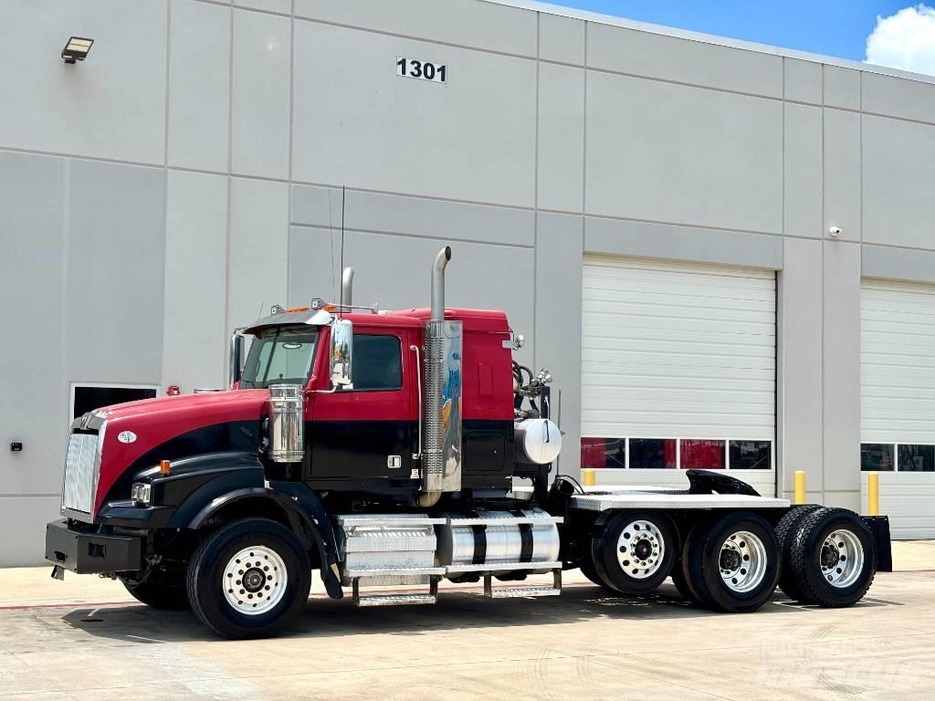 Western Star 4900 牵引车