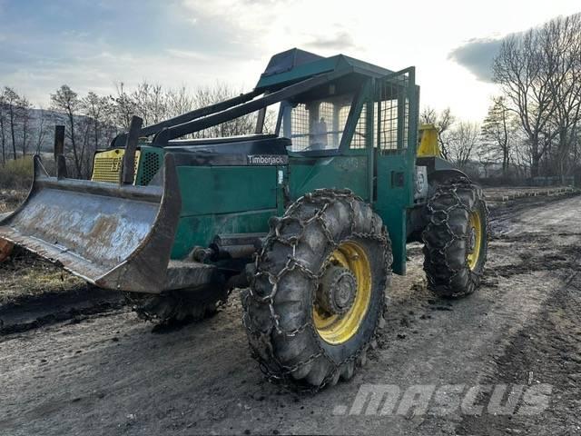 Timberjack 240B 粉碎机