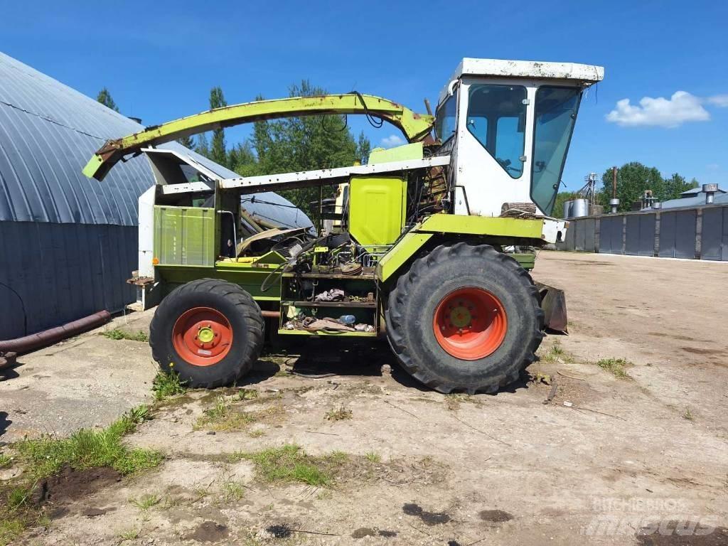CLAAS Jaguar 690 自走式青贮饲料收割机