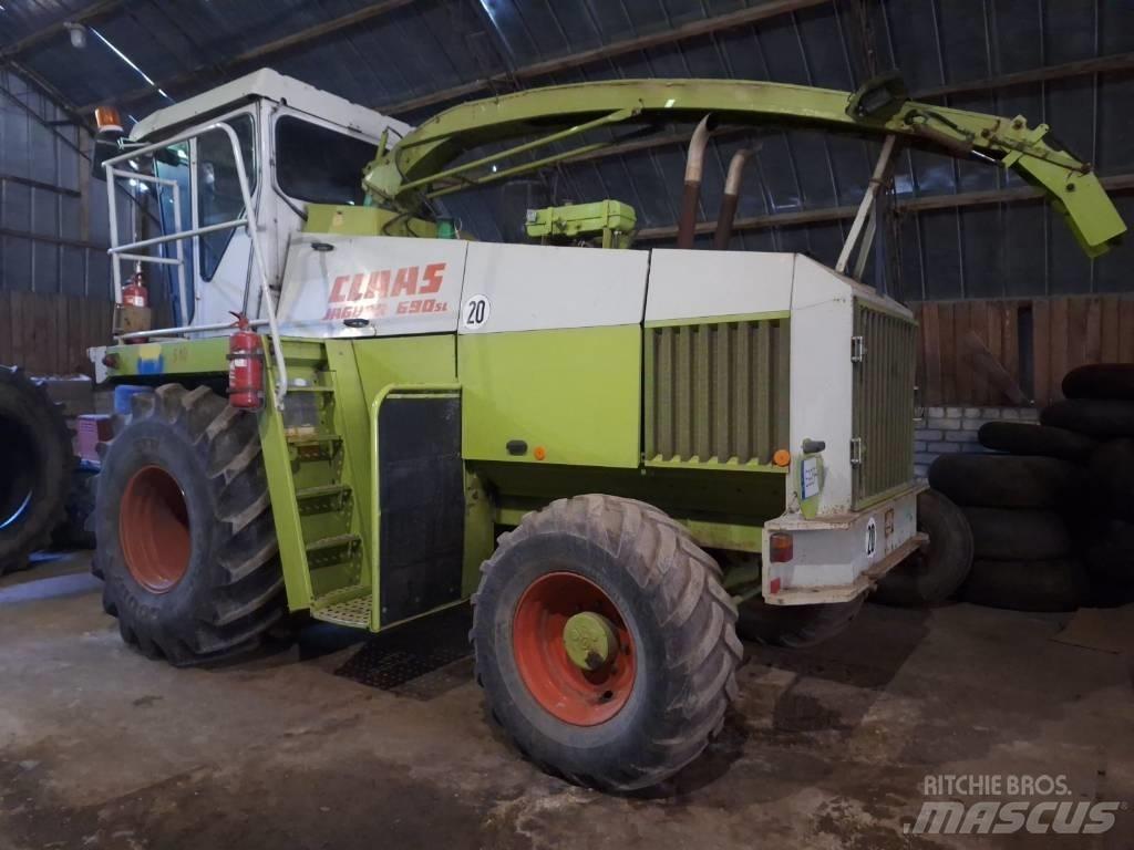 CLAAS Jaguar 690 自走式青贮饲料收割机