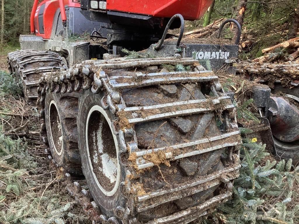 Komatsu 901 XC 收割机