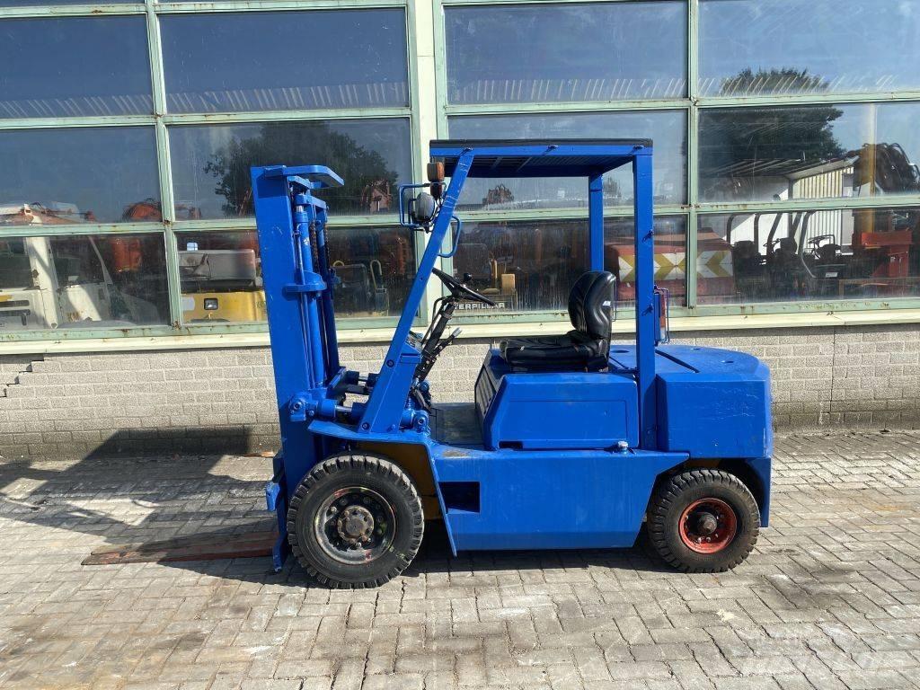 Komatsu FD 28-10 柴油叉车