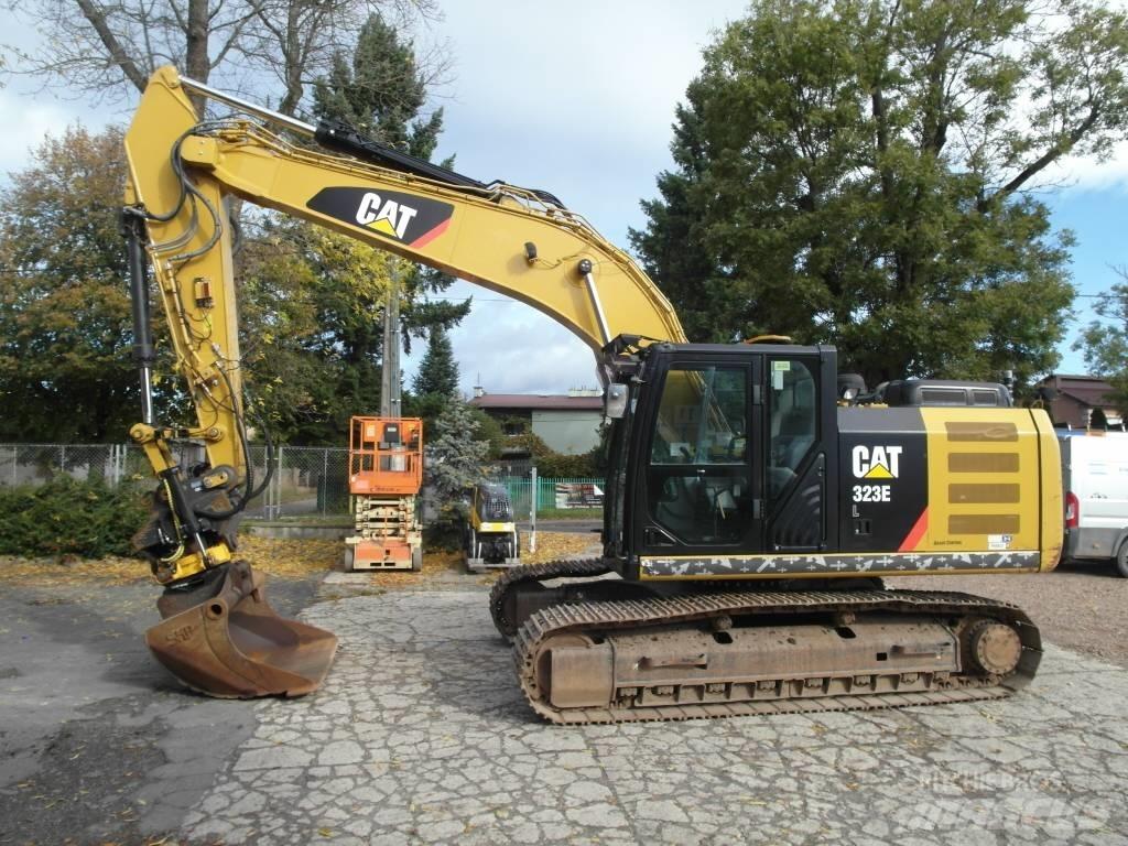 CAT 323 EL 履带挖掘机