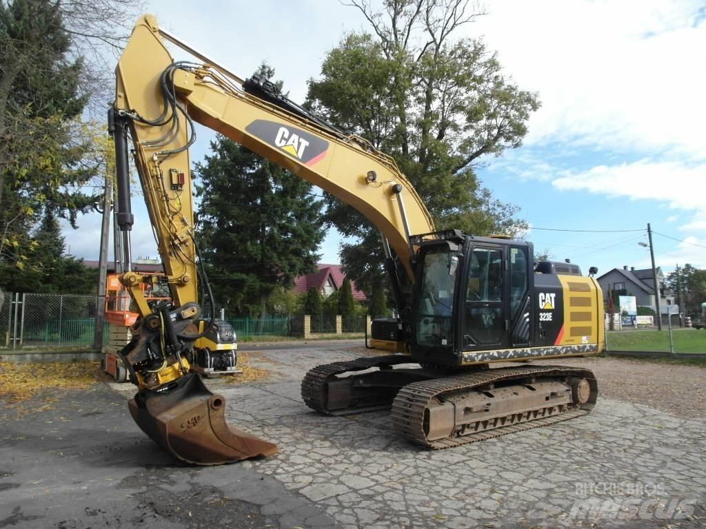 CAT 323 EL 履带挖掘机