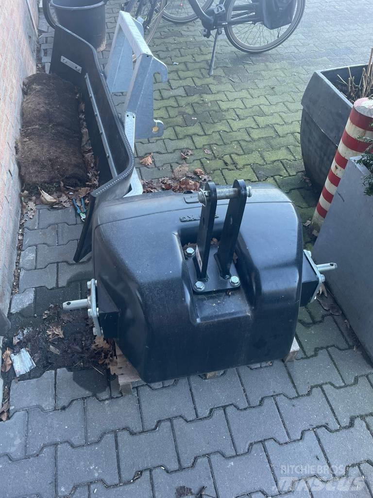  Frontgewicht 800KG 前配重块