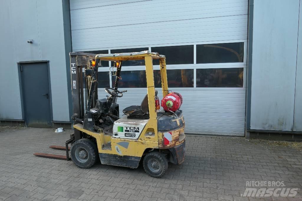TCM FG 15 N17 天然气叉车