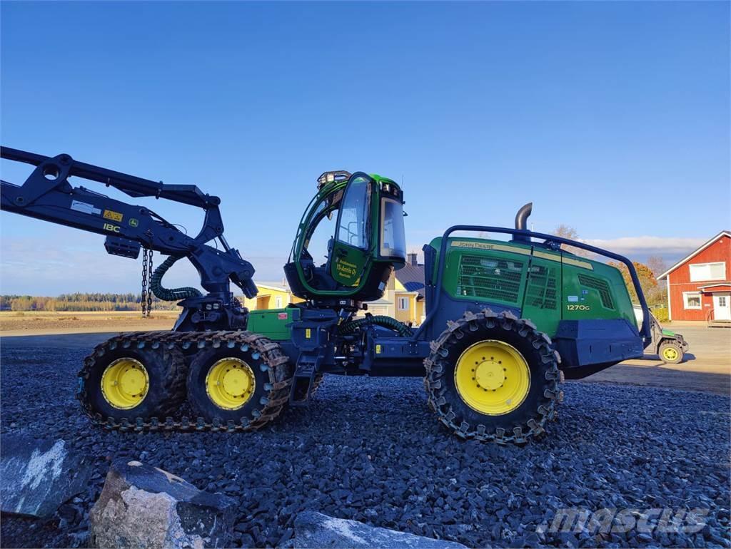 John Deere 1270G 收割机