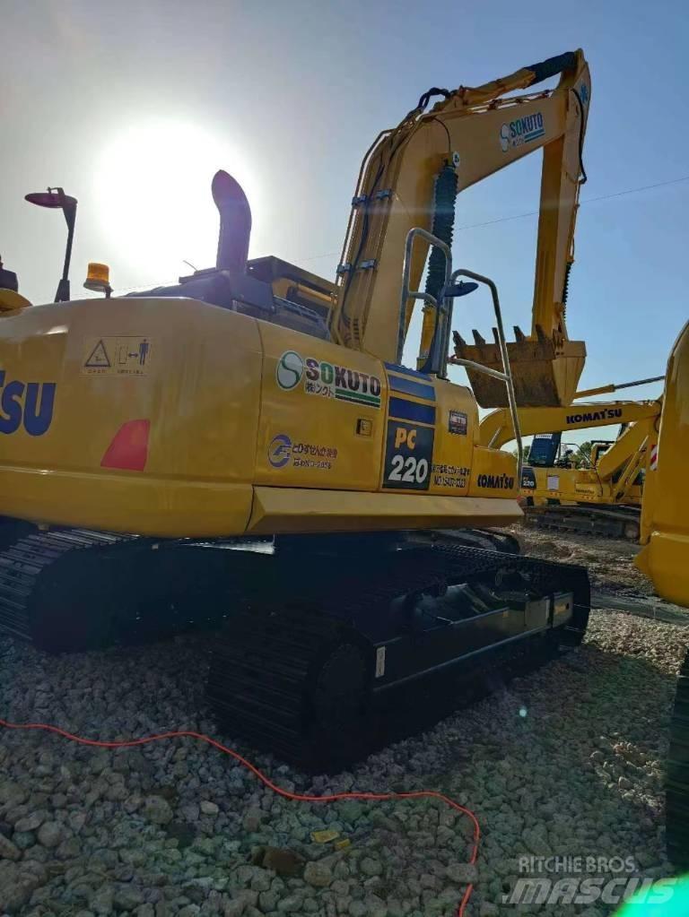 Komatsu PC 220-8 履带挖掘机
