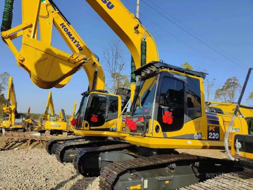 Komatsu PC 220-8 履带挖掘机