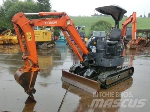 Hitachi ZX20U 小型挖掘机