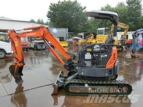 Hitachi ZX20U 小型挖掘机
