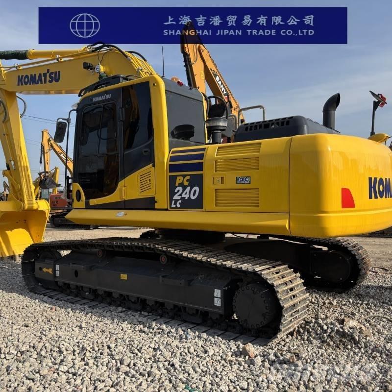 Komatsu PC 240 履带挖掘机