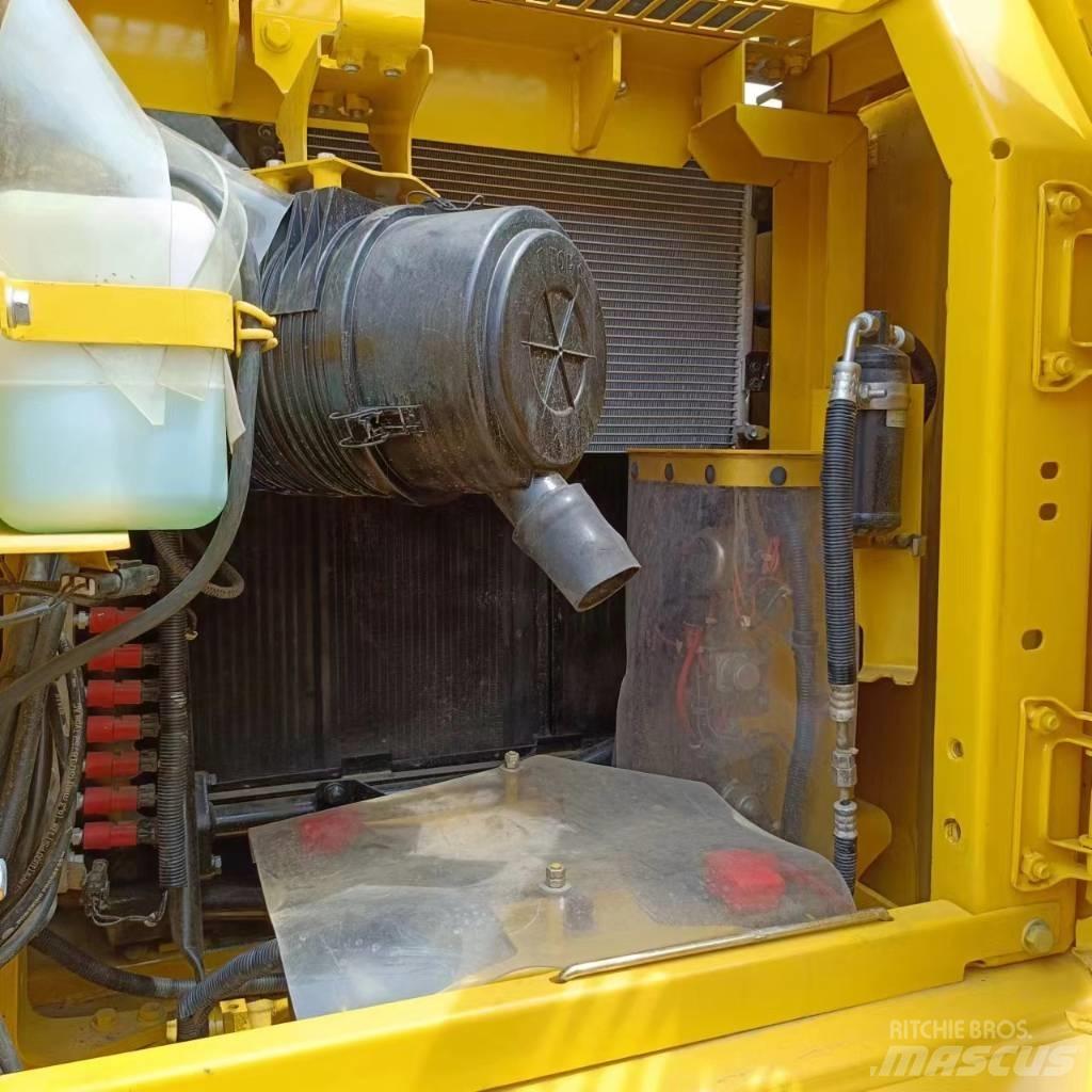 Komatsu PC 130 履带挖掘机