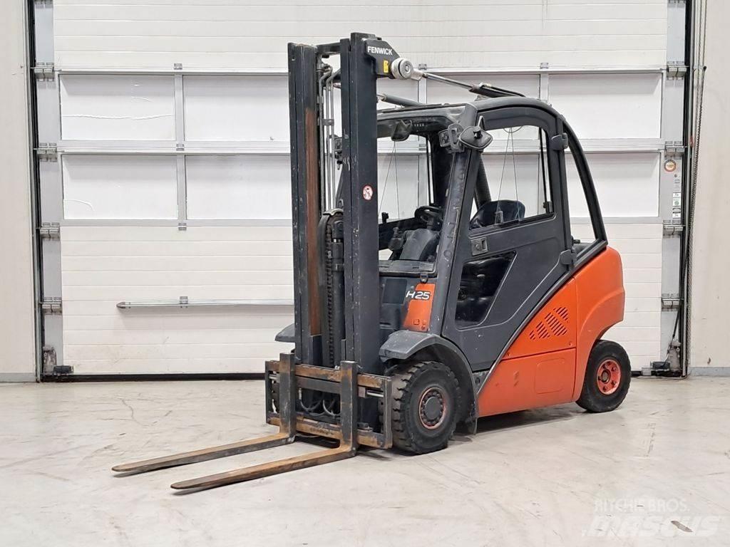 Linde H25D-01 柴油叉车