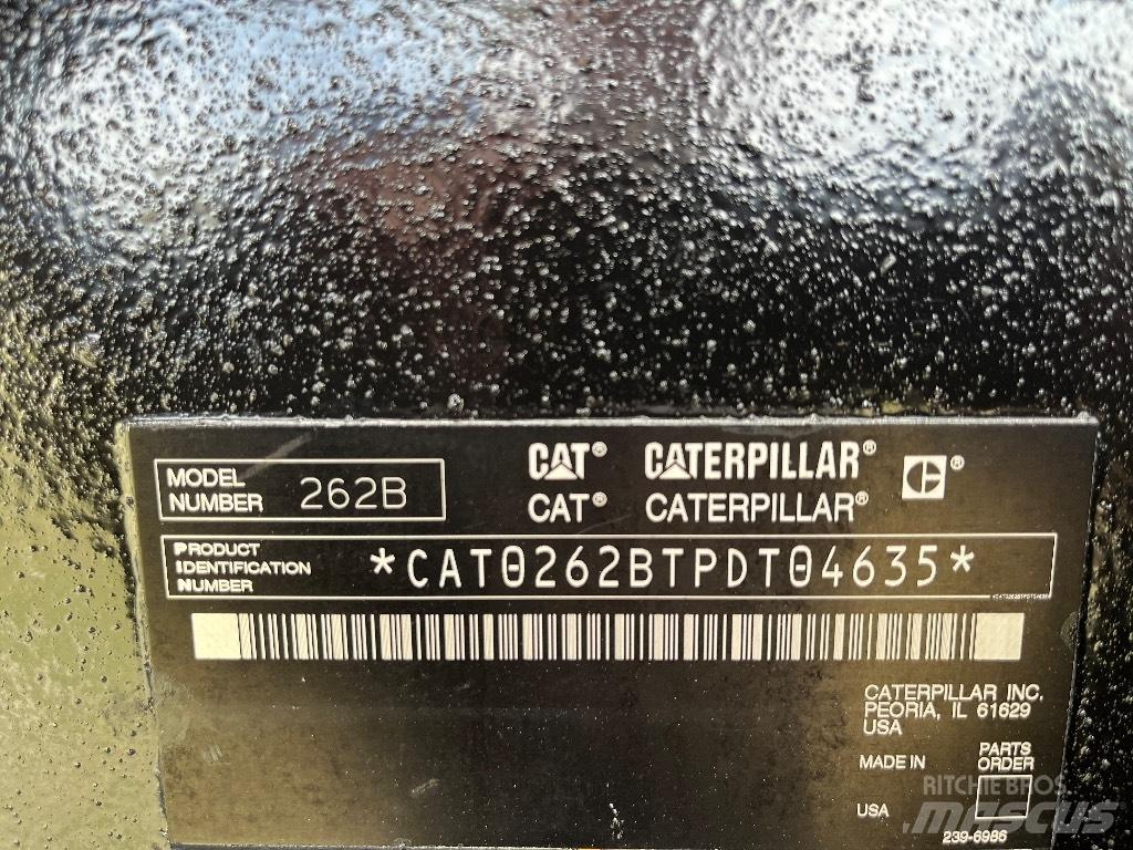 CAT 262 B 滑移装载机