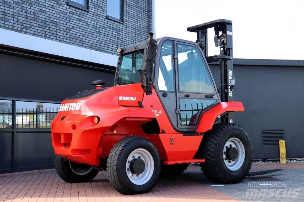 Manitou M 26.4 越野叉车|叉装车