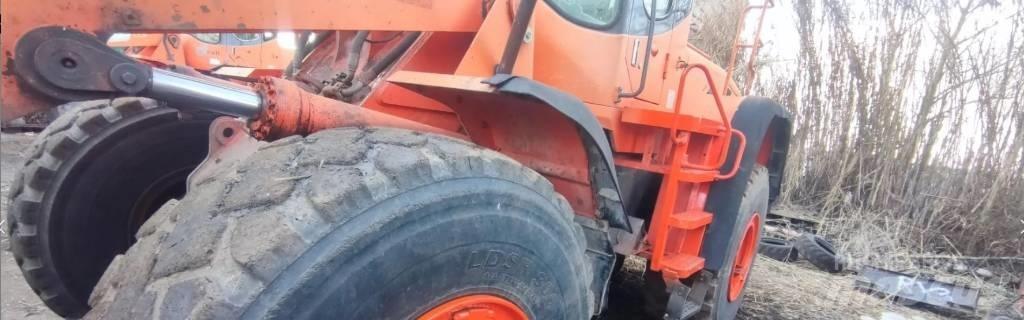 Doosan DL 300 轮式装载机