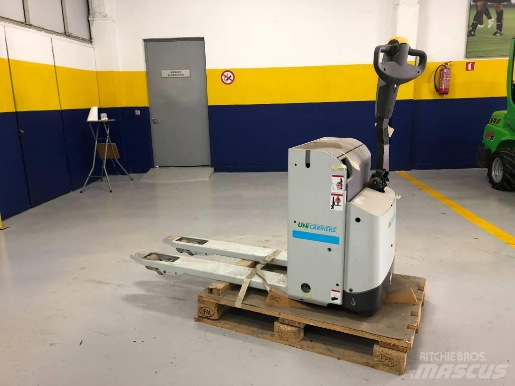 Atlet PLL200 手托盘堆垛机