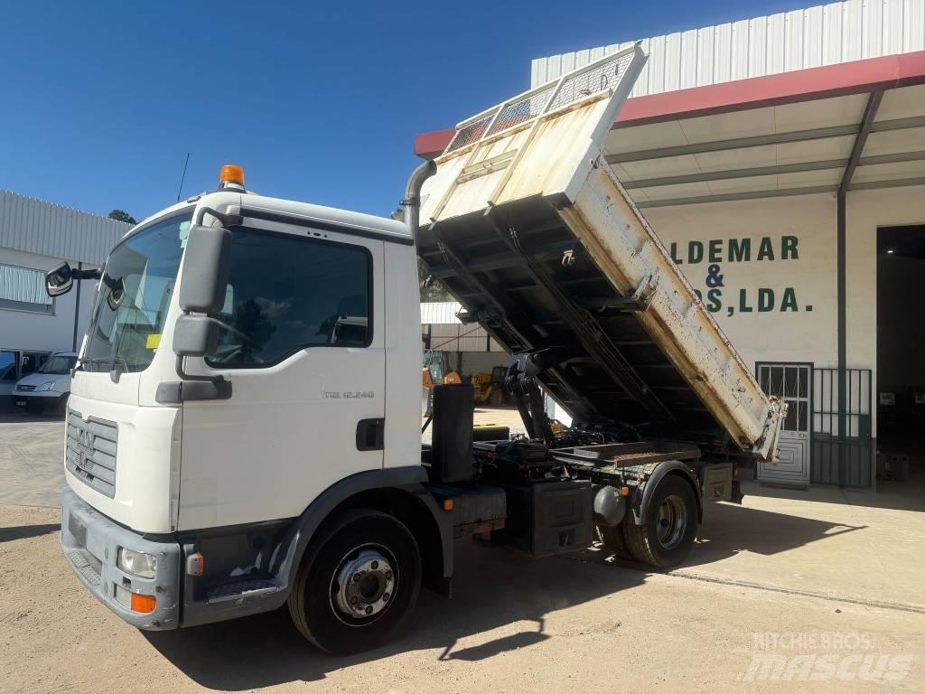 Manac TGL 12-240 自卸式货车