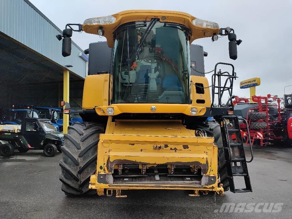 New Holland CX 8080 联合收割机