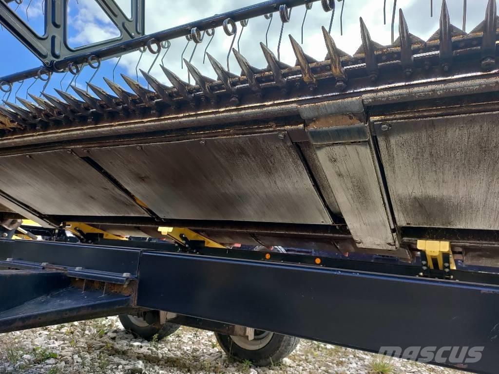 New Holland CX 8080 联合收割机