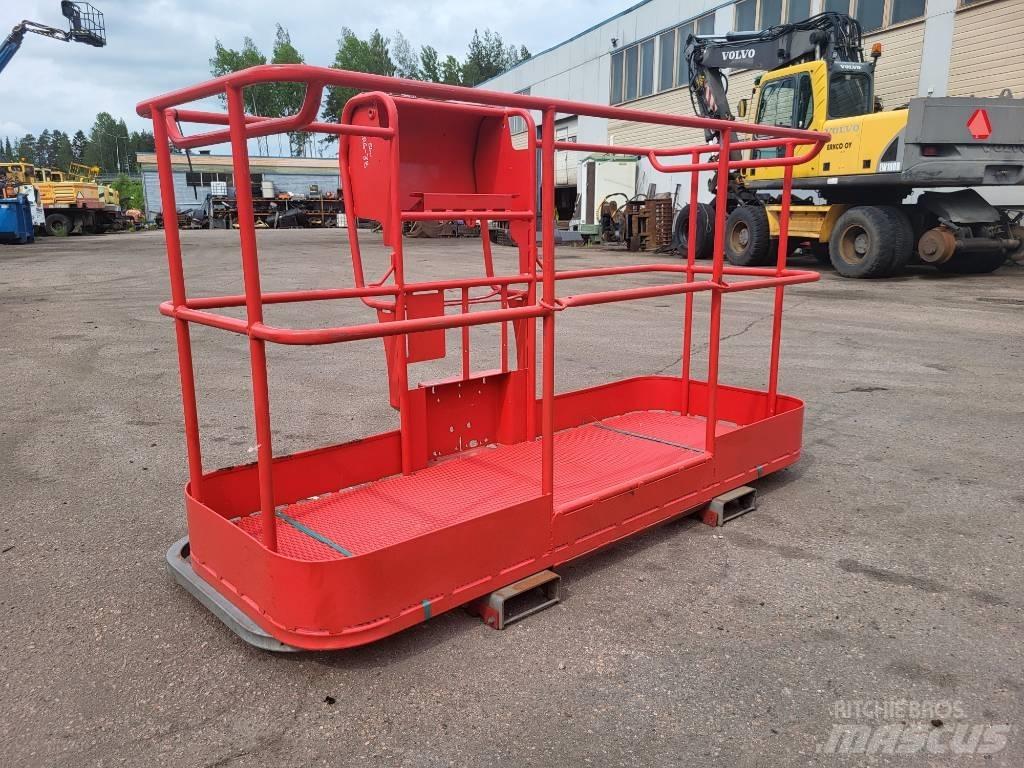 Manitou 200 ATJ kori 客货电梯