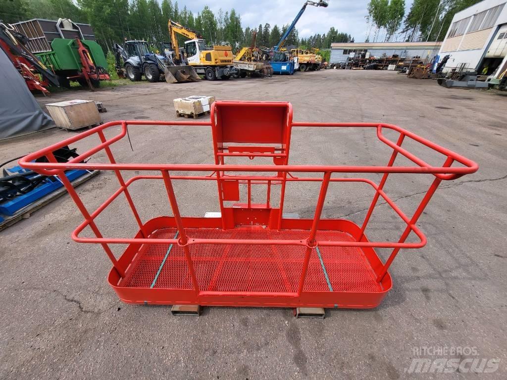 Manitou 200 ATJ kori 客货电梯