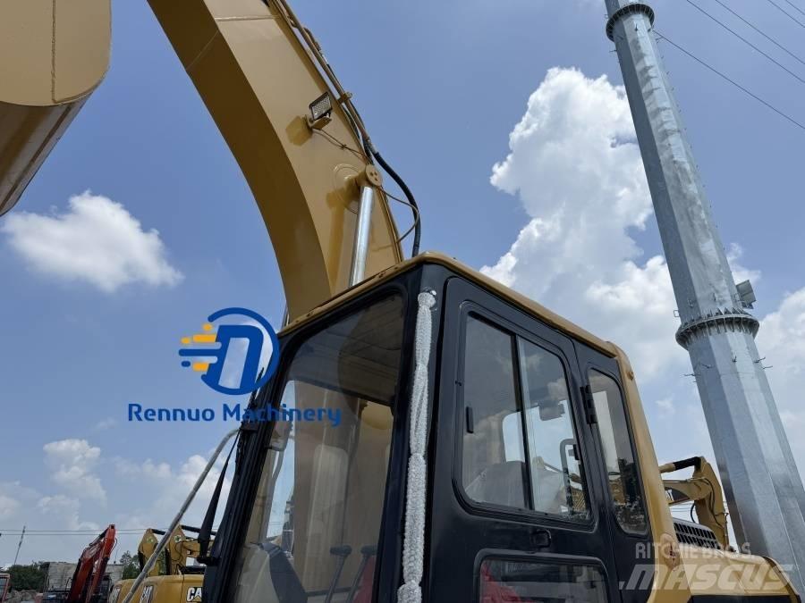 CAT 320BL 履带挖掘机