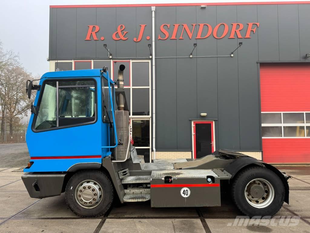 Terberg YT 182 码头牵引车