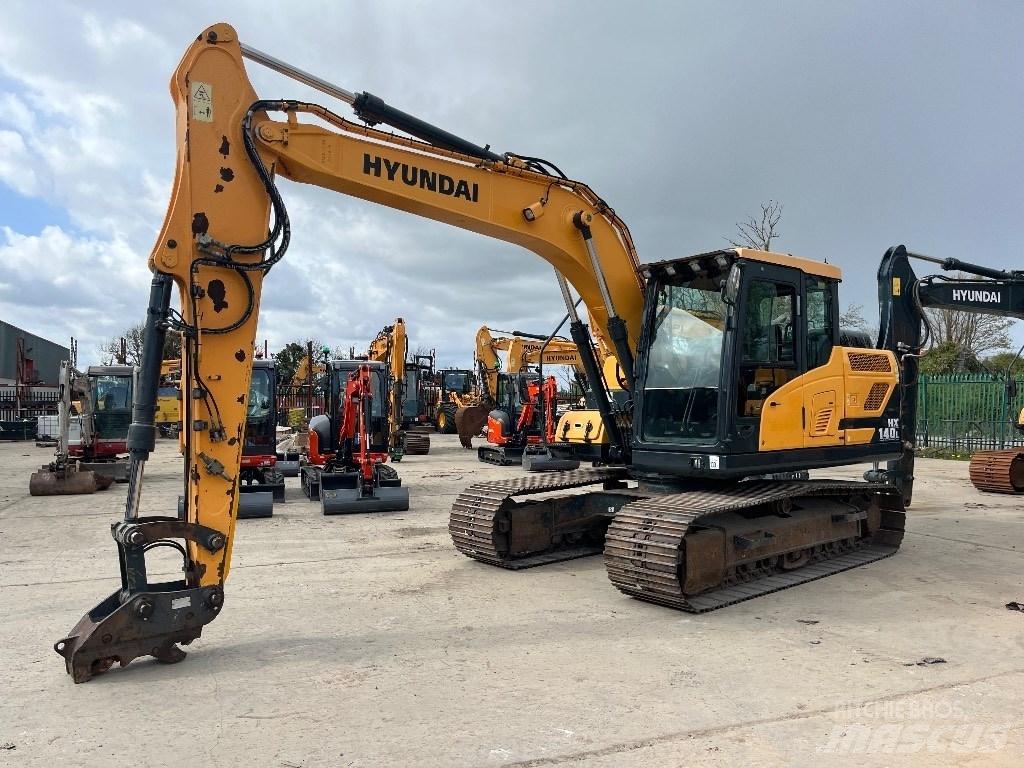 Hyundai HX140L 履带挖掘机