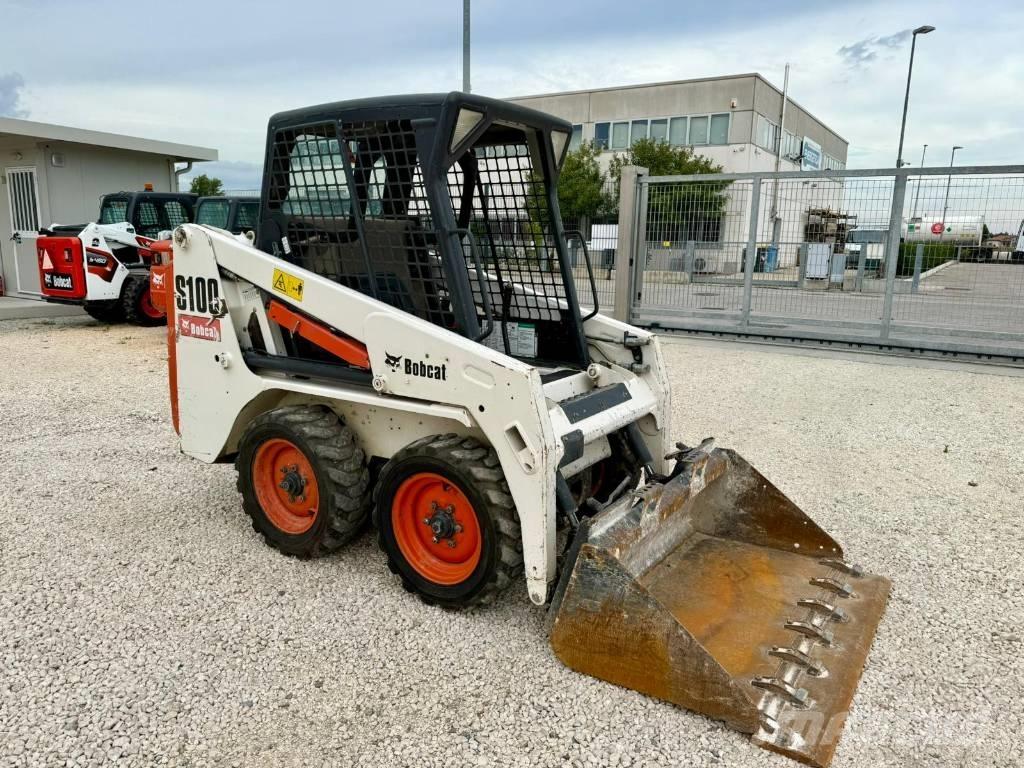Bobcat S 100 滑移装载机