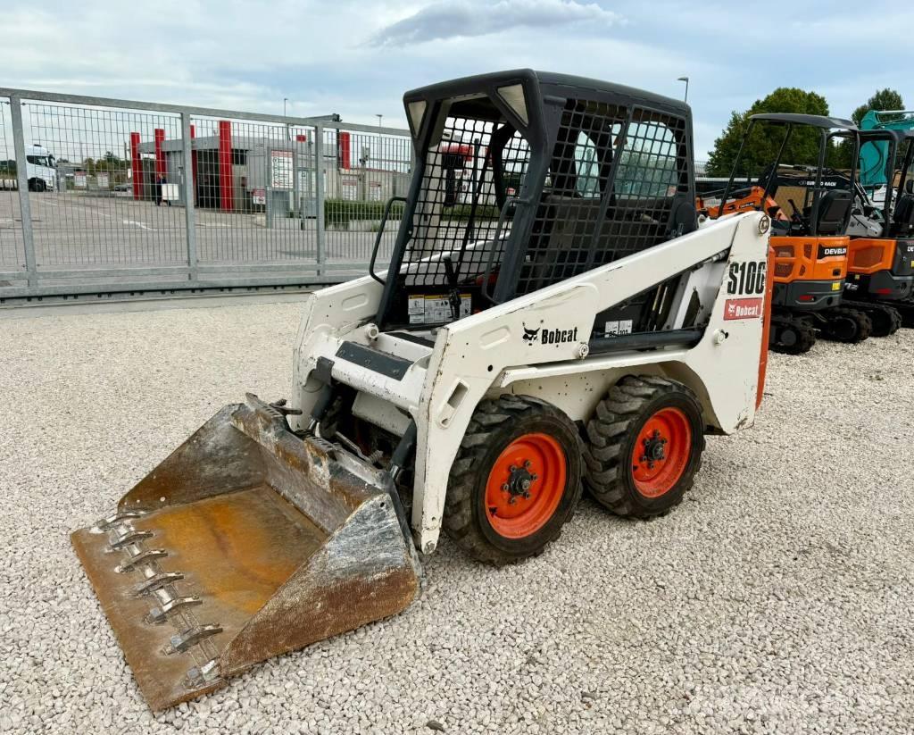 Bobcat S 100 滑移装载机