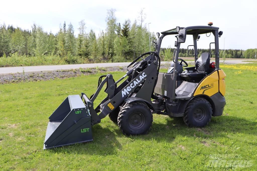 Mecalac MCL2 小型装载机