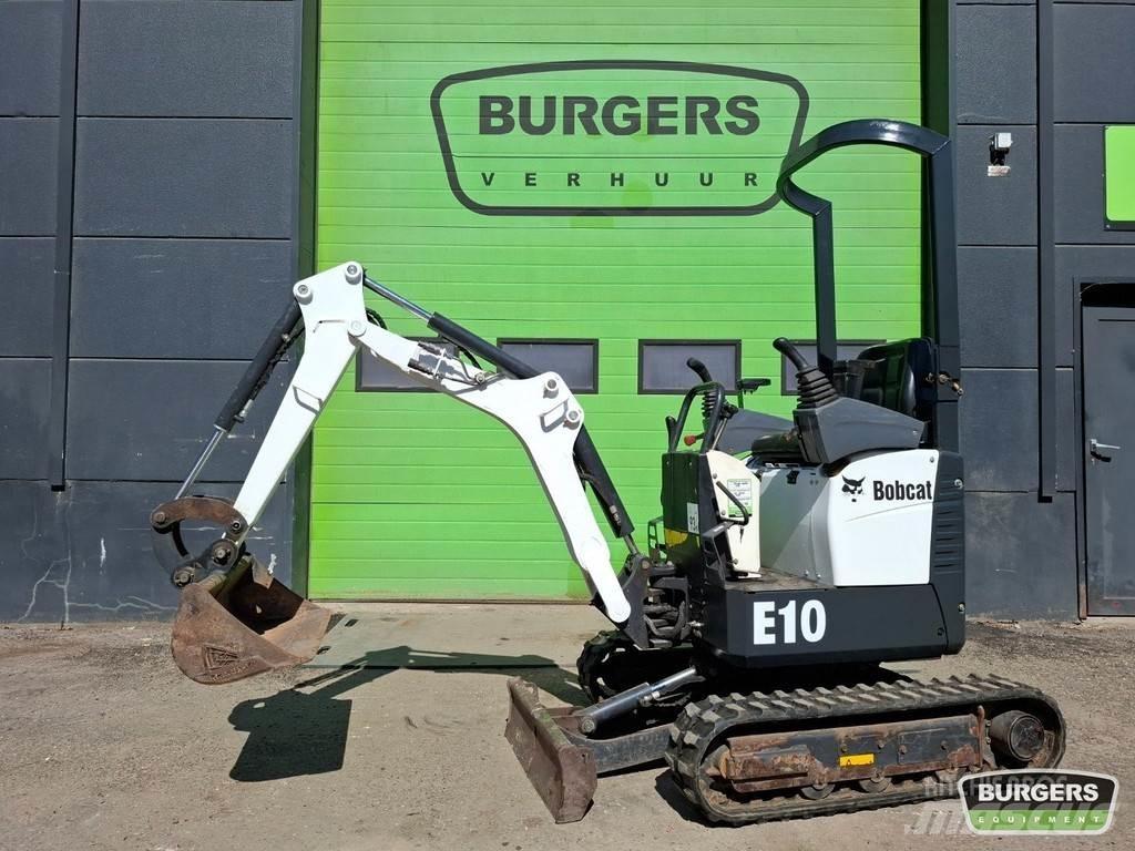 Bobcat E10 小型挖掘机
