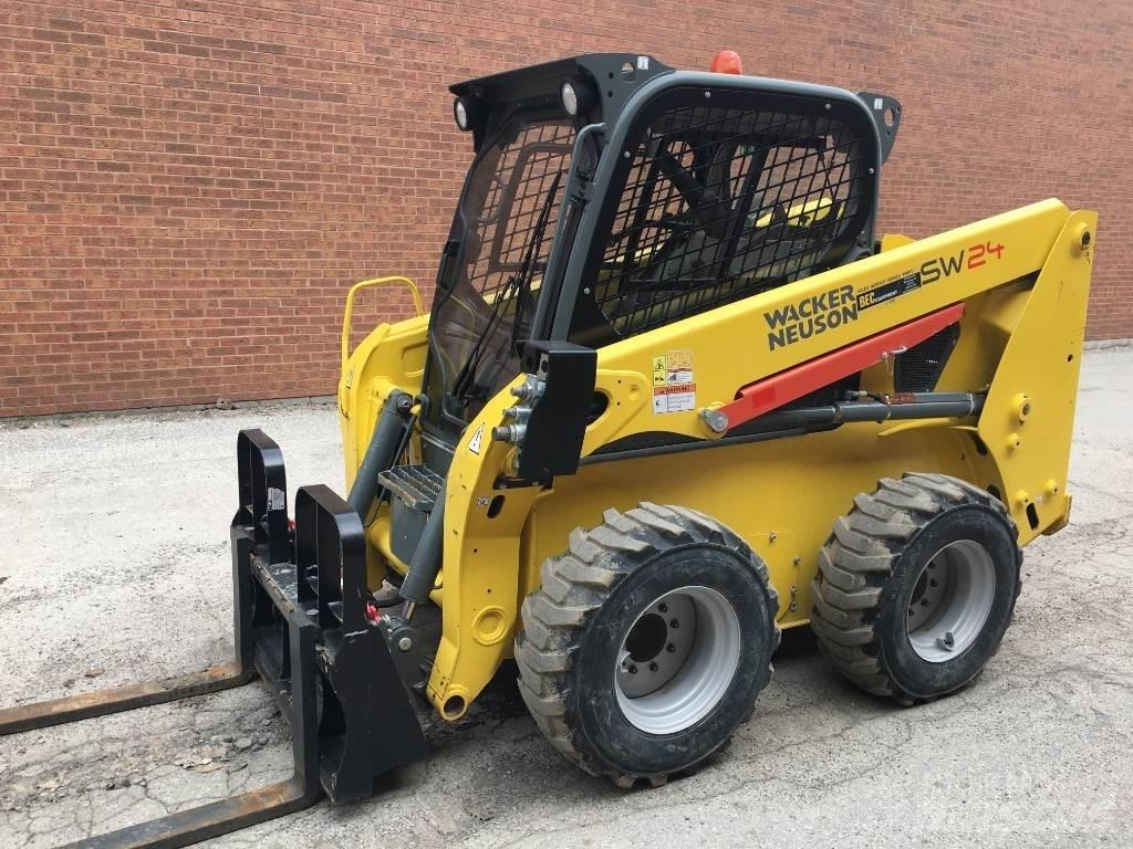 Wacker Neuson SW24 滑移装载机