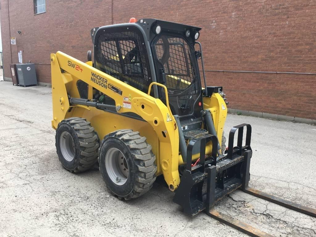 Wacker Neuson SW24 滑移装载机