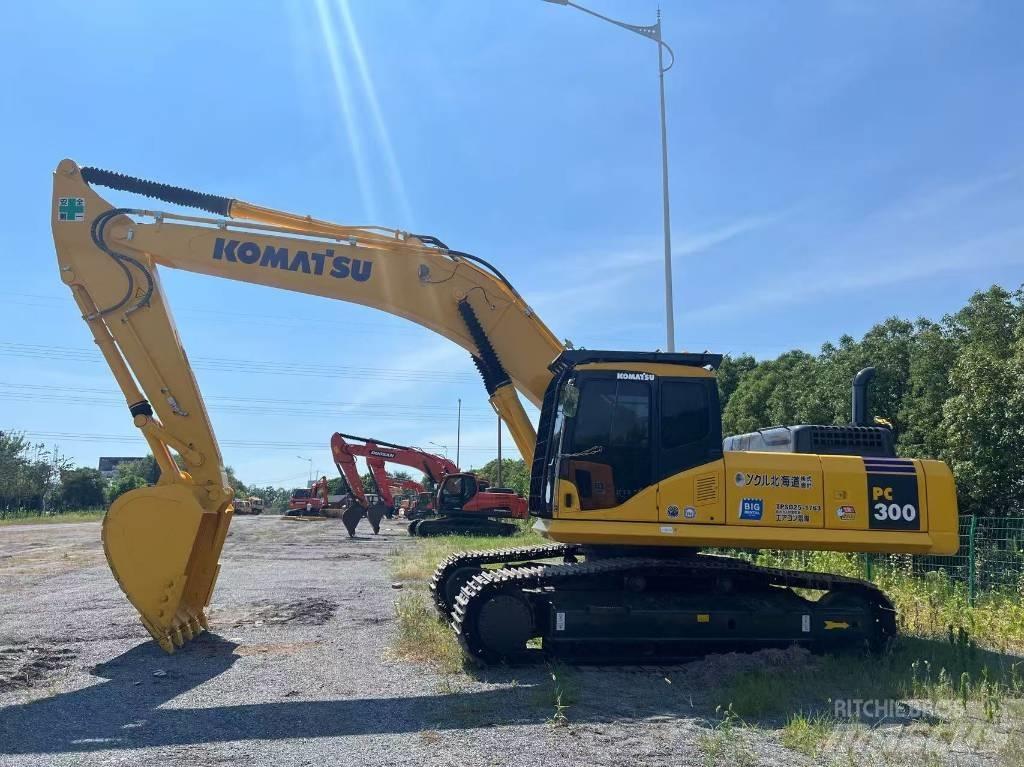 Komatsu PC 300 履带挖掘机
