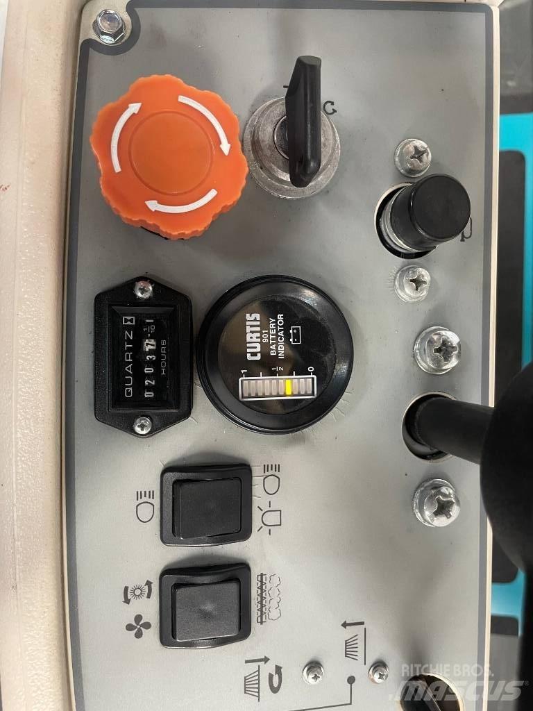 Tennant 6100 扫地机