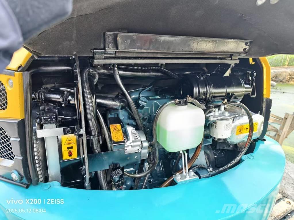 Kubota U 35 小型挖掘机
