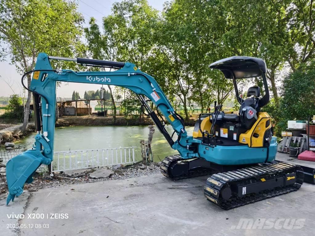 Kubota U 35 小型挖掘机