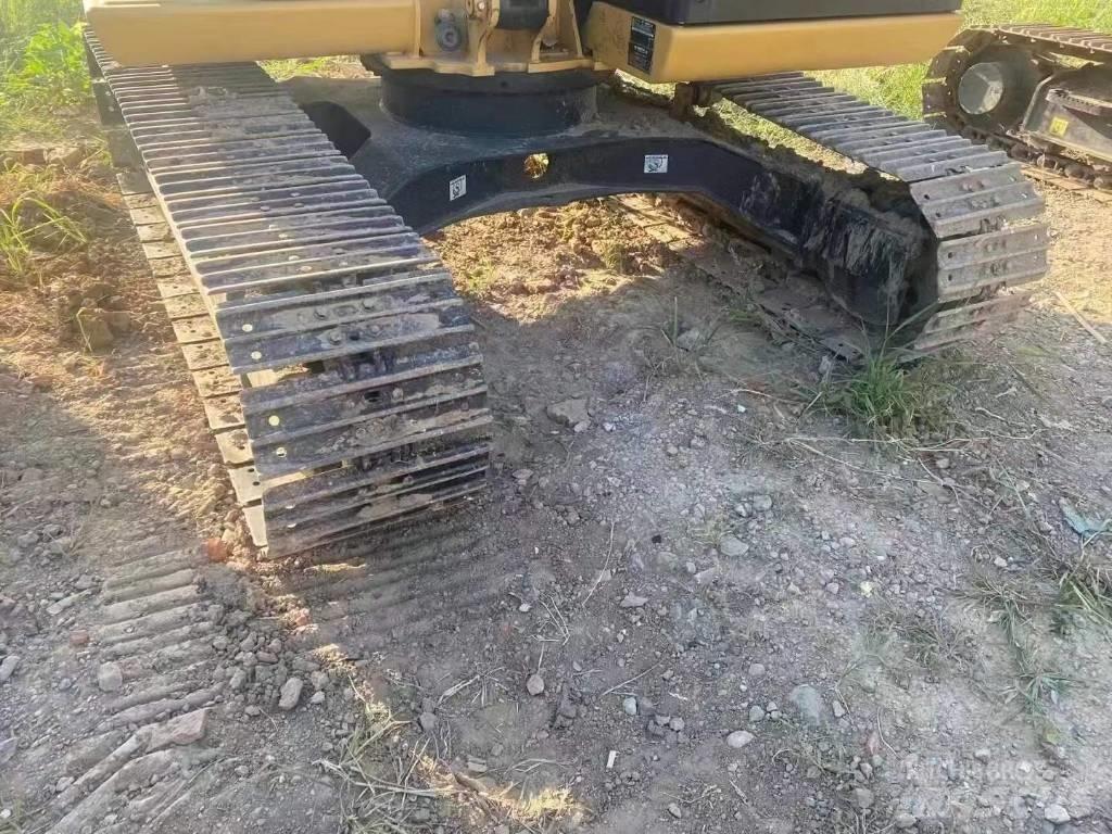 CAT 307 履带挖掘机