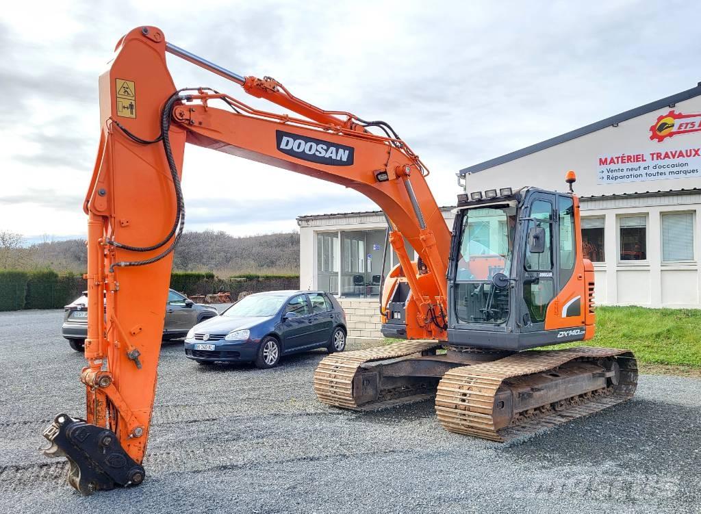 Doosan DX 140 LCR-3 履带挖掘机