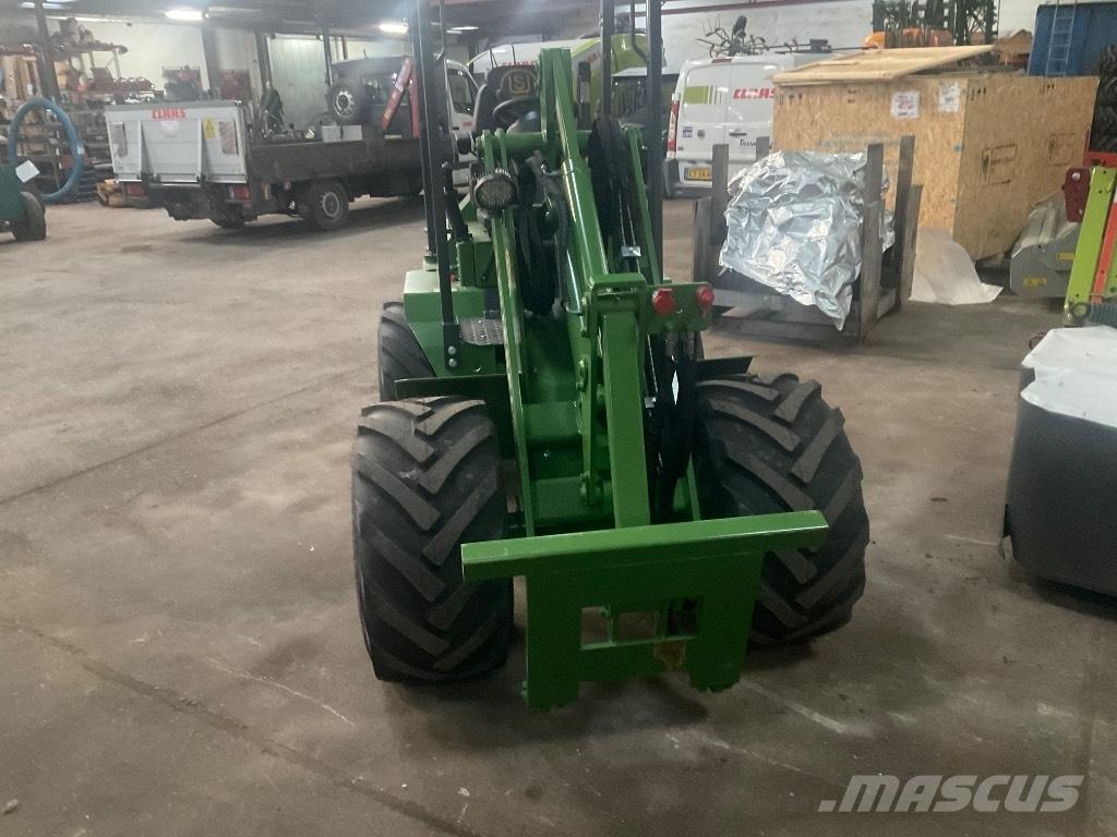 Striegel 180 ya 小型装载机