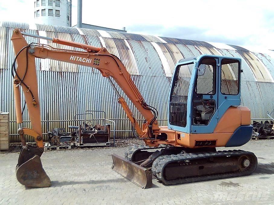 Hitachi EX 40 小型挖掘机