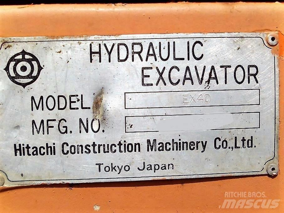 Hitachi EX 40 小型挖掘机