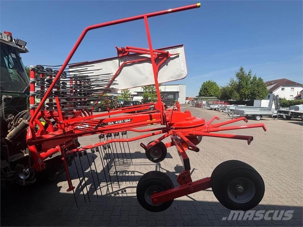 Kuhn GA4121GM 料堆整形机