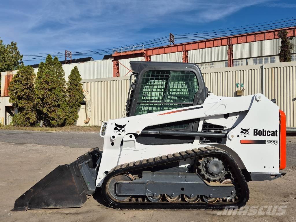 Bobcat T 550 滑移装载机